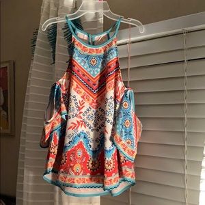 Western type open shoulder top